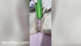 Đỉnh của đỉnh người yêu không có lồn em phải làm bạn với dưa leo