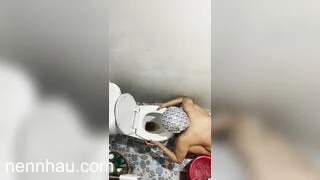 quay lén em gái say xỉn đi tắm mặt siêu phê đỉnh của đỉnh