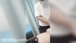 Full HD Quay lén đưa chị dâu vú to đi khám ngực