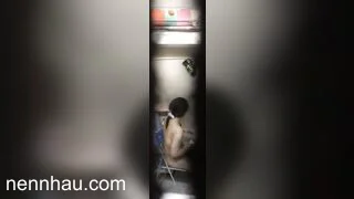 Nóng bỏng Em gái vú to và túi bột giặt