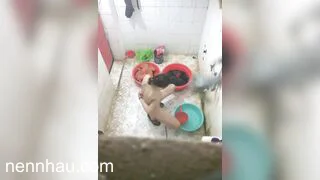Quay lén con em họ đi tắm Vú Lồn cực gây nứng cực phẩm