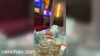 Nóng bỏng Clip Sex Múa thoát y tại quán karaoke cực dâm loạn 2