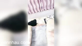 Phòng live tập thể của mấy e teen loli mới lớn TQ đeo cặc giả vào lồn r địt nhau p4 xem ngay