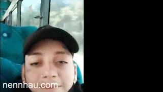 Cặp đôi lén lút đụ nhau trên xe buýt xem ngay