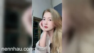 Nóng bỏng hotgirl tú uyên 2k6 nay gặp khách vip được ở hotel sang trọng