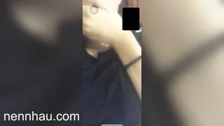 Siêu ngon video call cùng bé lớp 11 gạ mãi em mới vé áo lên cho xem vú