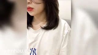 thúy kiều nứng lồn chờ anhem lên đủ kèo để móc bắn nước nóng bỏng