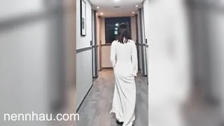 Cực đỉnh Gạ được em học sinh trong bộ áo dàii