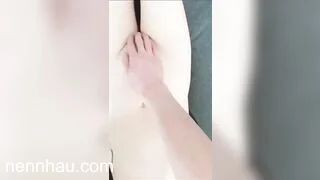 Cực hot Xuất tinh lên mặt e ghệ dâm rồi đút lút cán vào mồm để em làm sạch cu anh