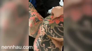 Hot nhất Chơi con điếm xăm trổ mông bự tổ chảng