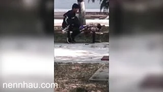 Đỉnh của đỉnh Chịu 2 em,rủ nhau ra sau trường địt nhau mỗi ghê,bị quay lại cũng không biết