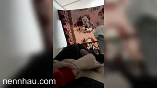 Nóng bỏng nhỏ bạn thân nằm vọc cu