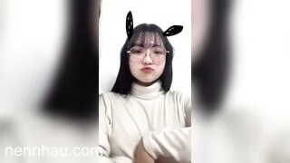Xem ngay em học sinh dâm đãng mới mở sách ra học đã ngồi thủ dâm p2