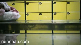 Lộ clip Quay lén gái xinh thay đồ bơi