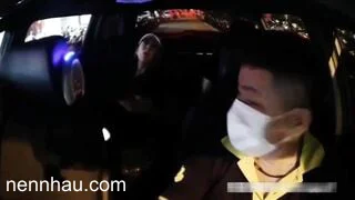 Cực đỉnh Chuyến xe hành phúc của đôi tình nhân trẻ hứng tình ngay sau lưng a tài xế p3