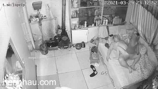 Hack cam gia đình quay lén nữa đêm đg ngủ vợ dâm nứng lồn đòi bú cu bắt ck dậy địt p3 cực ngon