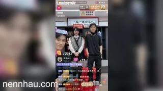Tuyệt đỉnh em gái live stream cùng Tiểu Dương &amp; Đại Dương lộ clip địt nhau
