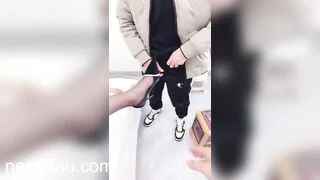 Em teen xăm trổ rông rắn hổ báo khắp người thì cũng phải livetream show hàng th p3 hot nhất