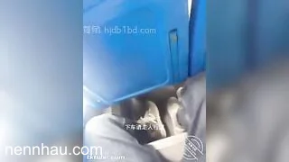 Lần đầu tiên chị gái họ thổi kèn cho tôi cực kỳ chất lượng