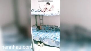 Nứng lồn nhấp cặc người yêu khi con bạn đang ngủ hot nhất