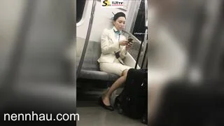 quay lén dưới váy em tiếp viên hàng không korean airline cực kỳ nóng