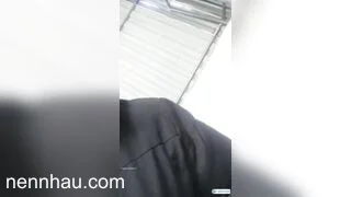 Mới nhất Quay lén em họ có cái bím rậm rạp vừa đi đái xog ngồi rửa lồn