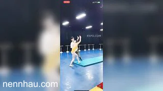 Mới nhất HỌC MÚA, BÊN TRUNG