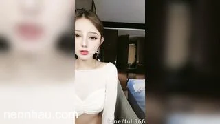 Nóng bỏng em sinh viên dáng nuột livestream múa khỏa thân #4