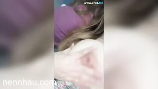 em gái Nga mặt xinh vú hồng nóng bỏng
