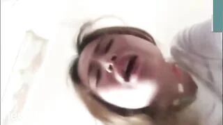 Siêu hot Cho cô họ trẻ bú cu địt bao phê