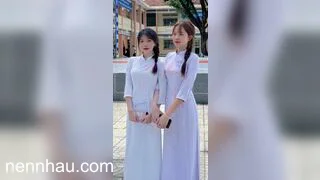 Cực hot Đang ôn thi tốt nghiệp nứng lên đè  luôn con lớp phó ra địt tại nhà