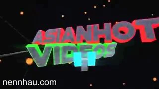 Gata brincando com um dildo full HD không che