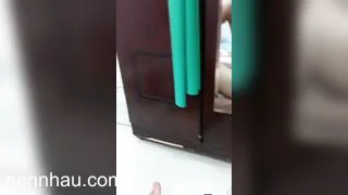 Được ny móc lồn trước gương, em ny thở dốc vì sướng siêu phẩm