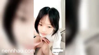 Xem ngay Em gái mới lớn ngây thơ bị thằng anh họ dụ dỗ vào con đường bán quạt p7
