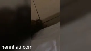 Cực phẩm Tranh thủ Lúc Con bạn say rượu, Lột đồ Bóp vú nhét cu vào mồm quay video