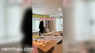 Cực kỳ hot Pupu vừa tiễn khách khỏi nhà là nứng lồn thủ dâm cạ lồn vào cạnh bàn sướng lè lưỡi