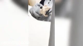 phát hiện con em gái vô phong coi phim sex rồi thủ dâm cực kỳ nóng