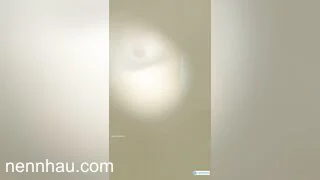 Nhờ có cái lỗ nhỏ trên cửa mà ngày nào cũng quay lén ngắm bé e họ vú bự đi tắm cực kỳ chất lượng