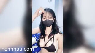 Bom tấn 2 chị em dâm đãng như đĩ móc lồn cho nhau trông nứng lồn méo chịu được