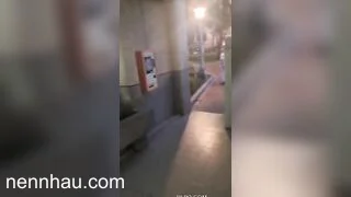 Bom tấn SÁNG SỚM , LÔI E VÀO WC CÔNG CỘNG , BAO DÂM