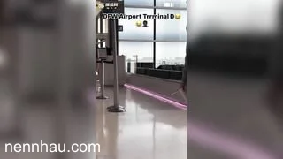 em gái khỏa thân tại sân bay siêu phẩm