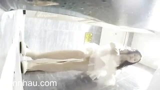 Bom tấn Sinh viên Loli mình dây Bên Trung, Bị quay lén Cảnh Đi đái Cực nứng