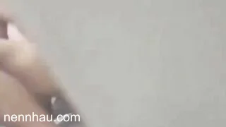 Giật mình tưởng tiếng gì, hé cửa ra thấy cha đang đụ chị dâu đụ kiểu chả quan tâm ai. cực kỳ nóng