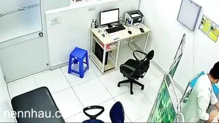 Tuyệt đỉnh MBBg Đi khám lồn ở Bệnh viện tư, Bị hack cam quay Lén MBbG cực nứng