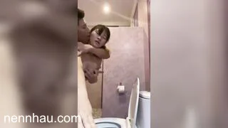 Đụ cháu gái 16 tuổi con hàng xóm, từ toilet ra tới giường quá đả. cực đỉnh