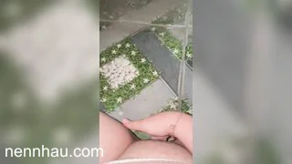 Xem ngay Thủ dâm bắn cả nước đái.