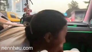 Bú cu người yêu khi chờ đèn đỏ cực hot