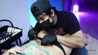 Cô vợ Ấn Độ đang thèm khát hình xăm. cực ngon