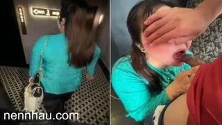 Em đồng nghiệp hơi mỡ nhưng đụ vẫn sướng siêu hot