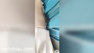 Dâm nữ có sở thích public ra đường mà mặc quần lót khó chịu quá nên cởi lun trên xe siêu phẩm